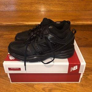 Men’s new balance sneakers